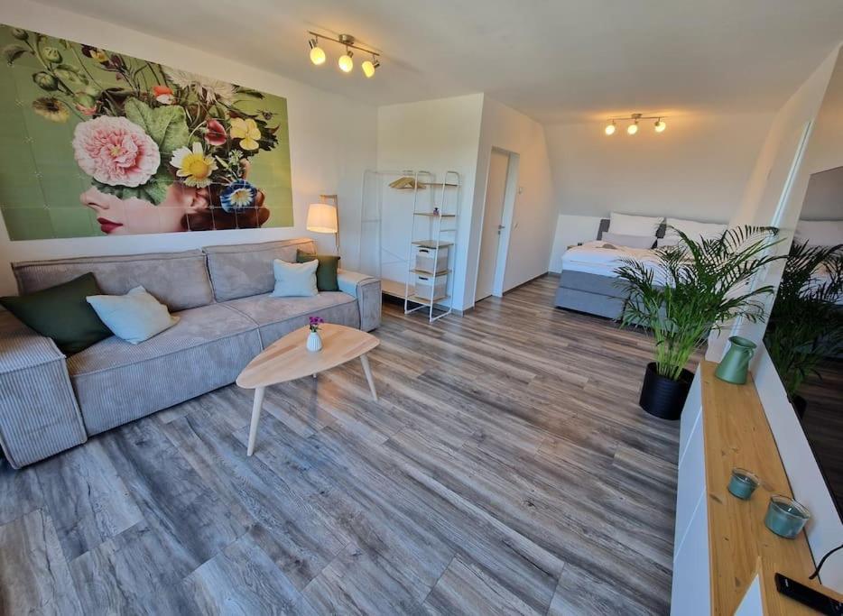 Moderne Wohnung In Zuelpich Exterior foto